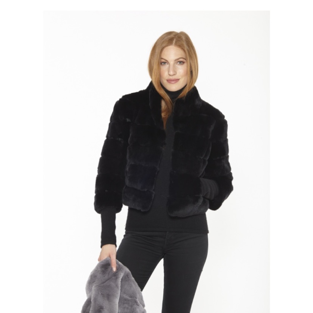 🍀 Pink Fur Coat (Fur: Rex Rabbit) Runs small - Picture 8 of 8